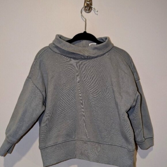 Slouchy Turtleneck 💙2 For 15💙 - Picture 1 of 4